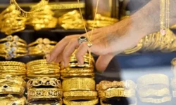 قیمت طلا ۱۸ عیار امروز ۵ اسفند اعلام شد + جدول