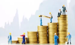 نظر نهایی وزیر درباره مبلغ دستمزد ۱۴۰۴ کارگران اعلام شد