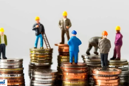 شروع جلسات شورای عالی کار؛ بازنشستگان جای جوانان را گرفتند!
