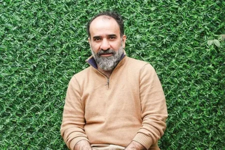 تصویر دیده نشده از رضا امیرخانی ساعاتی قبل از آخرین پروازش+ عکس