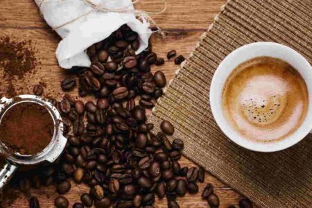 فال قهوه روزانه پنجشنبه ۱۳ آذر ۱۴۰۴/ راز‌های نهفته در فنجان خود را بخوانید
