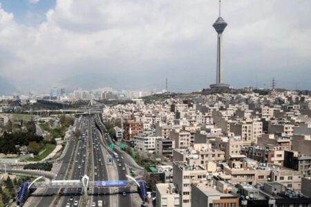پیش‌بینی هوای تهران امروز دوشنبه ۱۷ آذر ۱۴۰۴ / امشب دمای تهران به زیر صفر می‌رسد