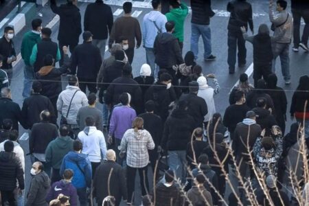دفتر امام جمعه این شهر به آتش کشیده شد