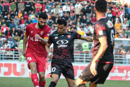 زمان بازی فولاد – پرسپولیس تغییر کرد