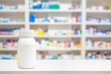 ظفرقندی خواستار تثبیت نرخ ارز دارو شد