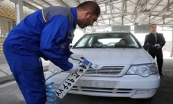 پلاک‌های «ایران ۷۰» رسماً وارد تهران شدند؛ شماره‌گذاری خودروها به حالت عادی بازگشت