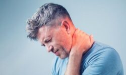 آرتروز گردن؛ فراتر از یک درد ساده