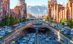 بنرهای نظامی در تهران توجه برانگیز شد+ عکس
