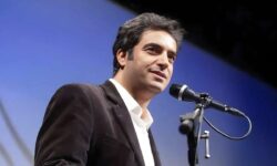 حضور توجه‌برانگیز منوچهر هادی در جشنواره فجر+ عکس
