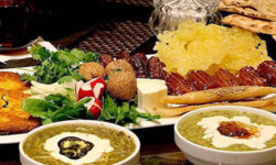 سحری نوجوان روزه‌دار باید ناهار کامل باشد