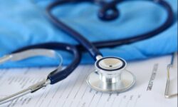 فرهنگستان علوم پزشکی: ترکیب شورای عالی بیمه باید اصلاح شود