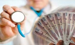 ۵۱ درصد مدیریت نظام سلامت دست زیرمیزی بگیران است