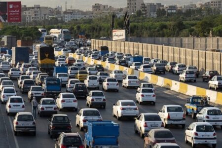 ترافیک سنگین در جاده‌های شمالی کشور/ بارش برف و باران در برخی جاده‌ها