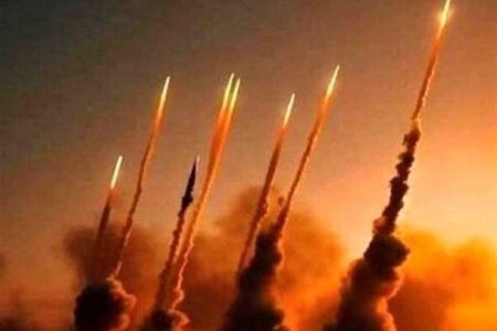 سرلشکر عبداللهی: ترامپ برای فرار از باتلاق جنگ، به سران برخی از کشورها پناه آورده است