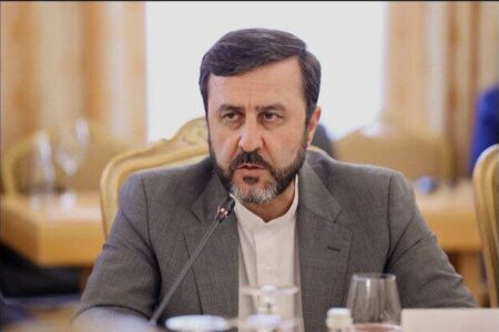 غریب‌آبادی: حمله به همسایگان در سیاست ایران نیست