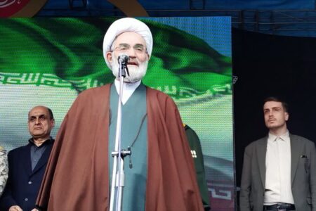 آیت الله فلاحتی: بانوان جان‌فدا فرشتگان دفاع از ارزش‌های الهی هستند