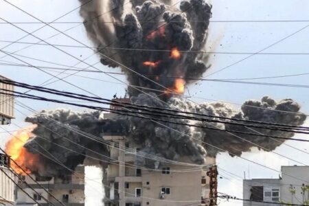 ادامه حملات صهیونیستها به لبنان همزمان با آغاز مذاکرات در کاخ سفید