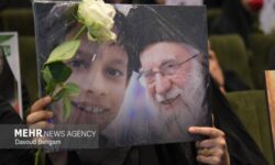 توقف قطار در شاهرود برای یک دیدار آسمانی با مادران شهدای میناب