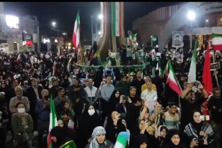 حماسه باشکوه مردم شهر بم در شب پنجاه و سوم