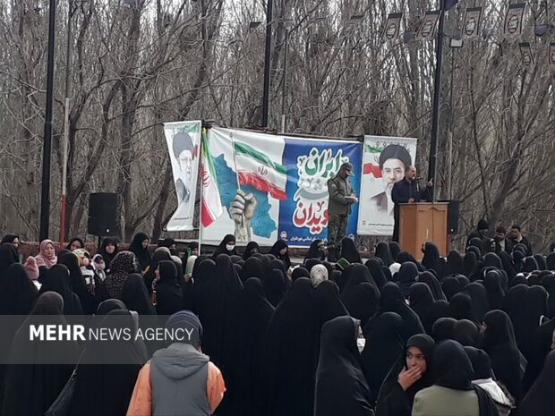 دلبران میزبان حماسه‌ای زنانه؛ رژه شقایق‌های ظهور در قاب ایمان و اقتدار