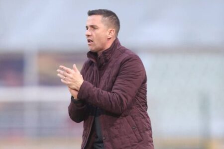 سرمربی پرسپولیس به جام جهانی می‌رود