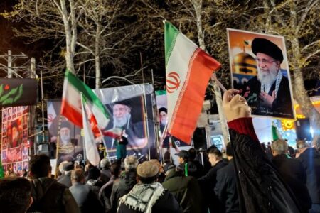 شکوه حضور پرشور ساوجی ها در حمایت از رهبر معظم انقلاب و نیروهای مسلح