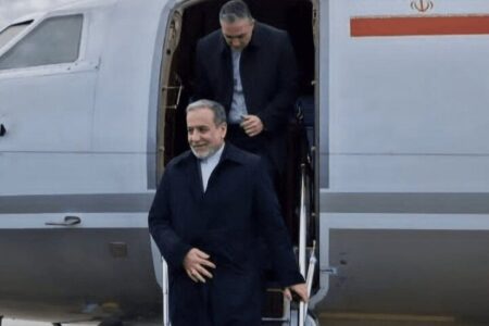 عراقچی برای دیدار با پوتین وارد سن‌پترزبورگ شد