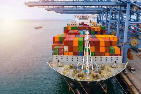 عملکرد مثبت گمرکات کشور در جنگ موجب تداوم جریان تامین کالا بدون اختلال شد