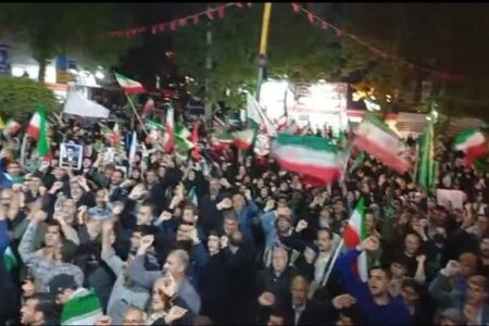 فریاد «هیهات منا الذله» خرم‌آبادی‌ها در سنگر خیابان