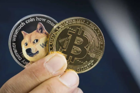 پول ترامپ به گِل نشست /سقوط آزاد رمزارز محبوب!