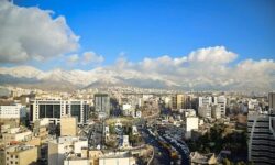 پیش بینی هوای تهران در هفته آینده / افزایش نسبی دما در تهران تا یکشنبه ادامه دارد