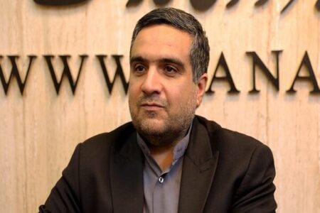 اسحاقی: دستگاه قضا با گرانی دارو مقابله کند