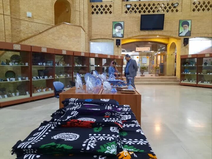 دست‌هایی که تاریخ می‌بافند؛ اینجا هنر نان درمی‌آورد