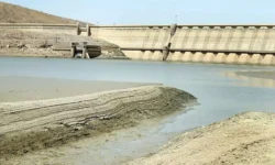 هشدار روزنامه  دولت درباره بحران آب تهران / به باران دلخوش نباشید، صرفه جویی کنید