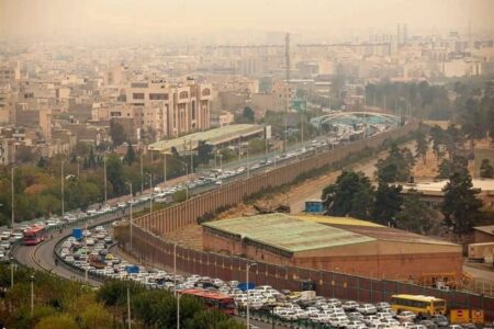 تهران و کرج در محاصره آلودگی / خودروها عامل اصلی بحران هوا اعلام شد